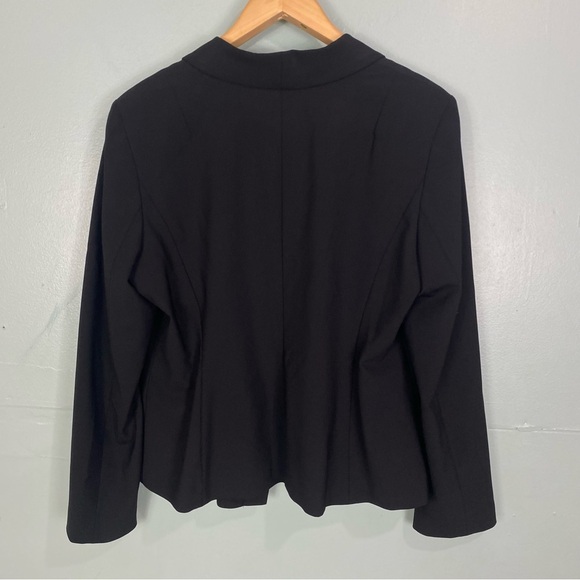 Eileen Fisher Black Wool Blend Crepe Blazer 2 Button Closure Sz L - Picture 7 of 9